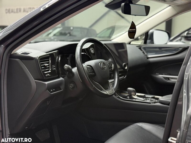 Lexus Seria NX