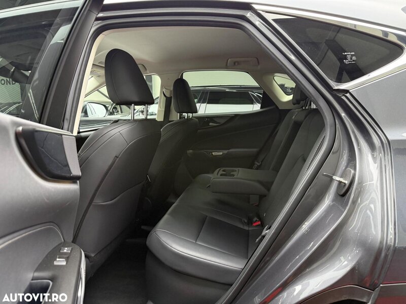 Lexus Seria NX
